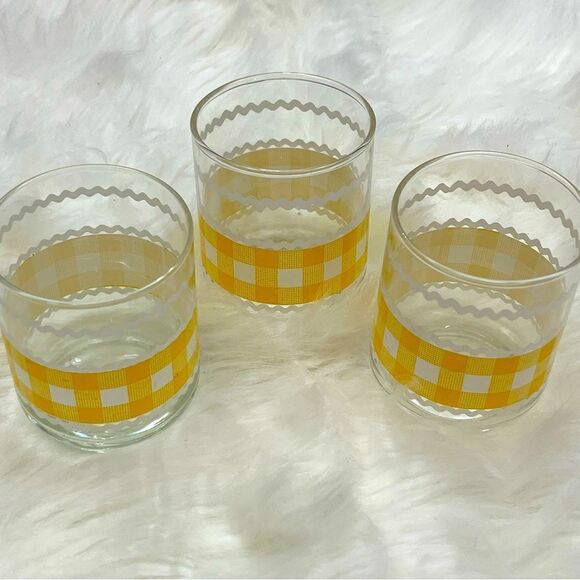 Vintage 50’s/60’s Petite Juice Drinking Glasses Set of 3 - Picture 1 of 3